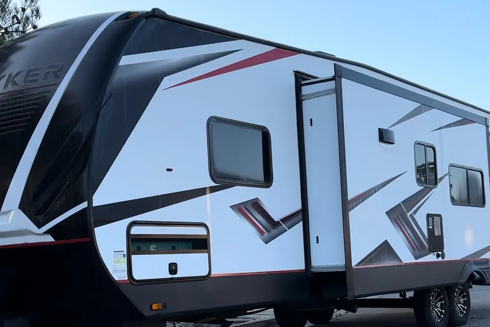 Ruiz Family Cruiser RV Stryker Toy Hauler