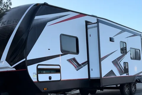 Ruiz Family Cruiser RV Stryker Toy Hauler