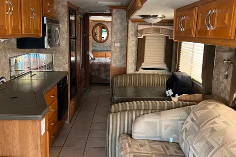 Adrian's Coachmen Cross Country 376DS Class A
