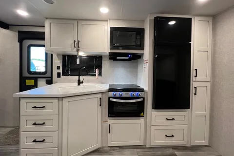 2025 BRAND NEW! Jayco Jay Flight SLX 321BDS