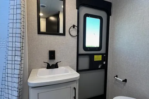 2025 BRAND NEW! Jayco Jay Flight SLX 321BDS