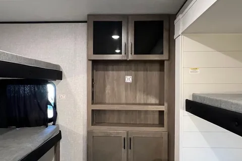 2025 BRAND NEW! Jayco Jay Flight SLX 321BDS