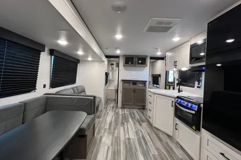 2025 BRAND NEW! Jayco Jay Flight SLX 321BDS