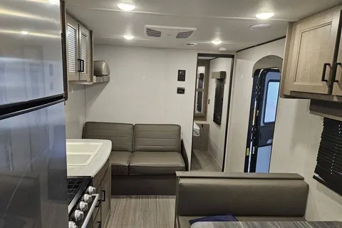 New Keystone Keystone Hideout Travel Trailer