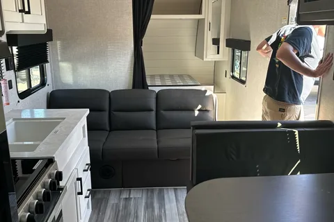 Carl's Jayco Jay Flight SLX Travel Trailer