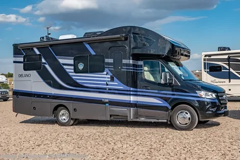 Julian's Mercedes-Benz 2023 delano Class C 25 ft