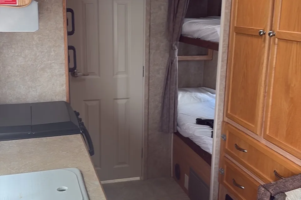 Matt’s Travelaire Rustler RT 254 Travel Trailer