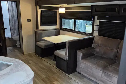 RRZ,S RENTALS jayco trailer
