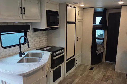 RRZ,S RENTALS jayco trailer