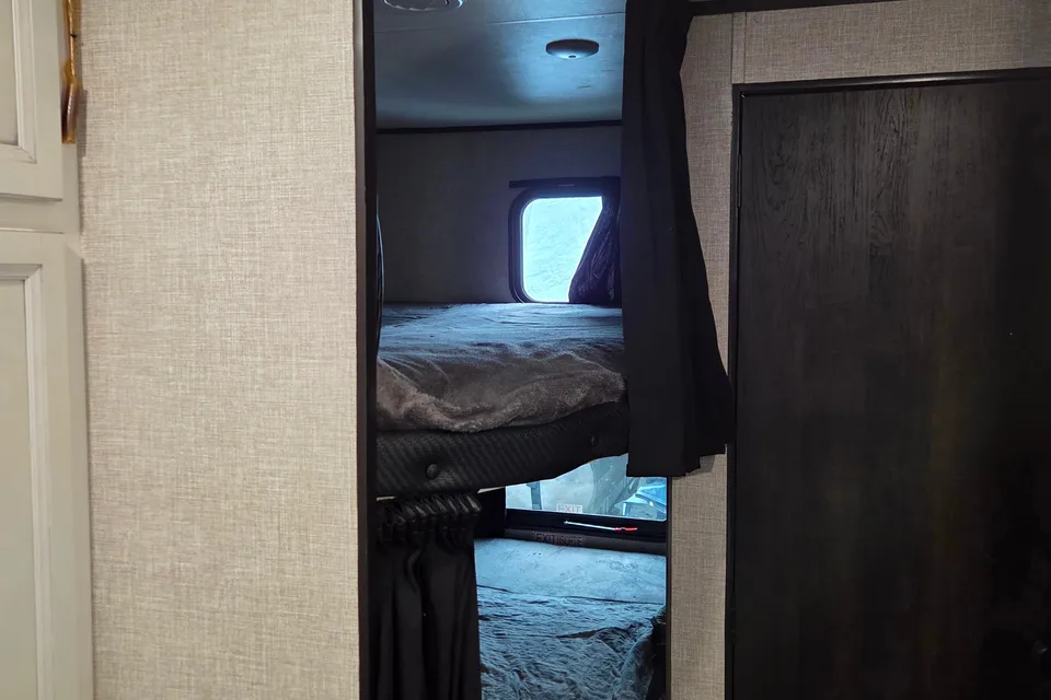 RRZ,S RENTALS jayco trailer
