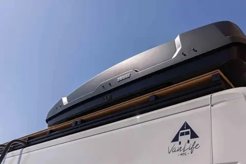 Jonathan's Vanlife Elya 