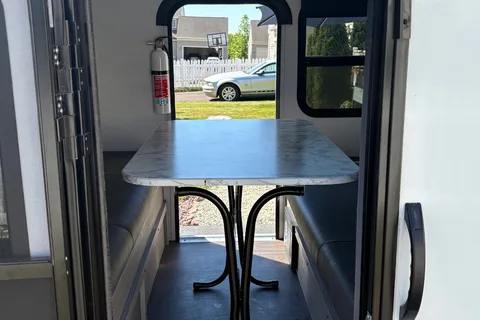 Rick's Coleman Dutchmen Rubicon 1400bh
