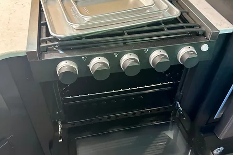 2022 32ft Cherokee Grey Wolf
