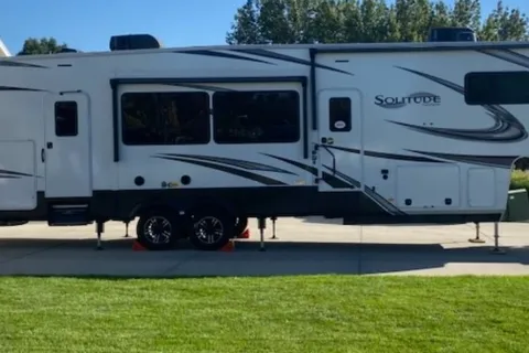 Grandpa Keith's Mansion on wheels