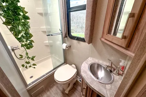 FLEXIBLE TIMES! Perfect floor plan with all you need