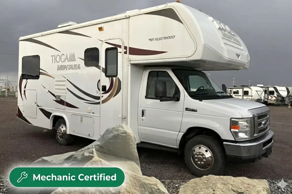 Fleet #C6 Mid-size Class C – Luxury Option for Families & Friends (Sleeps 3 Adults, 2 Children)