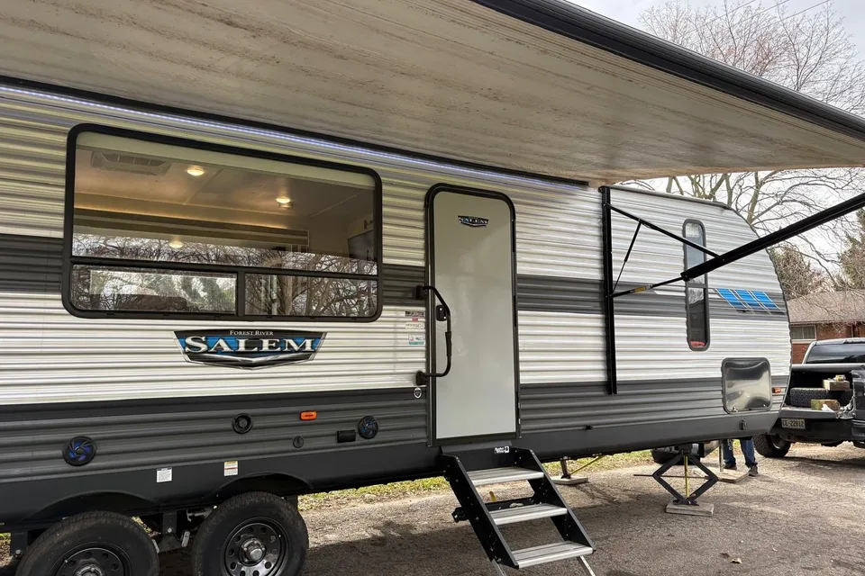 Forest River salem Travel Trailer 32”