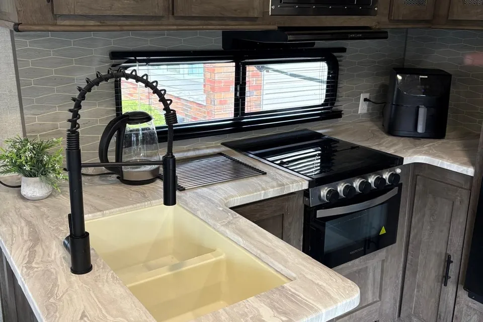 Forest River salem Travel Trailer 32”