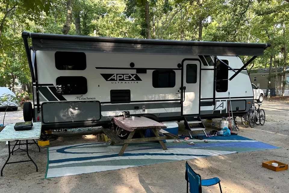 Steeve's Coachmen Apex nano 245bhs Travel Trailer