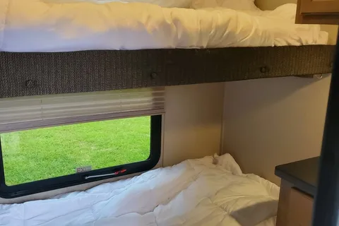 WHY CAMP, WHEN YOU CAN GLAMP?!