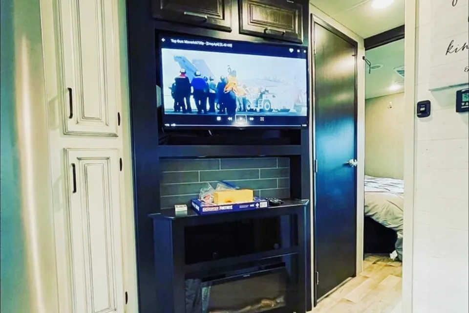 ✨Disney Enchanted Coach 36ft Jayco (Stationary only)✨
