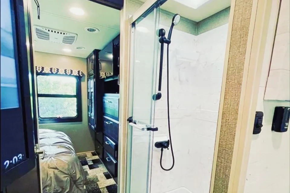 ✨Disney Enchanted Coach 36ft Jayco (Stationary only)✨