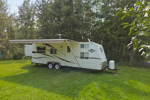 Miles's 26' Lightweight Quad Bunk Aerolite