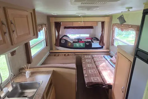 Miles's 26' Lightweight Quad Bunk Aerolite