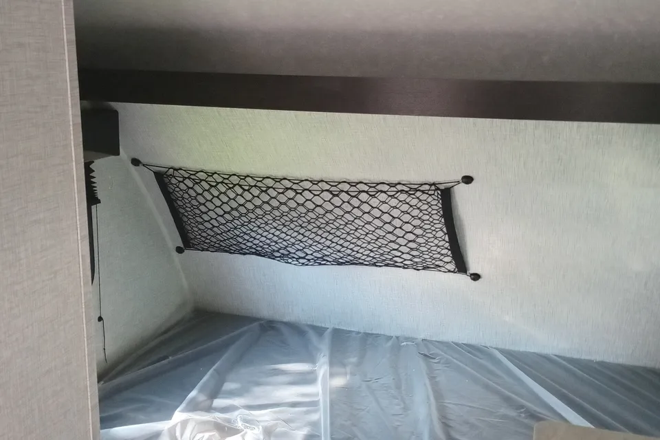 Jonathan's Braxton Creek Bushwacker plus 17 fd Travel Trailer