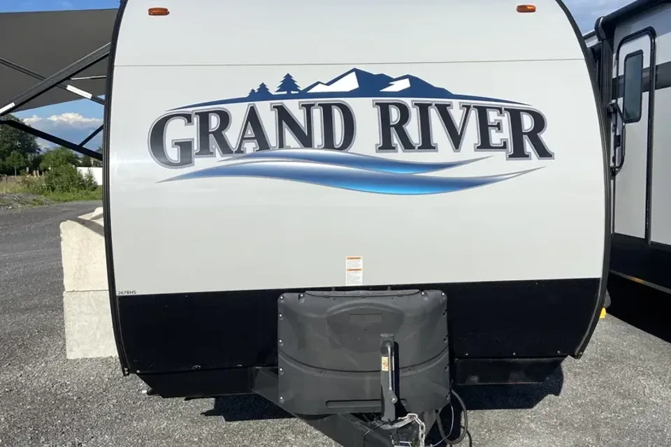 Grand River Getaway — Off-Grid, Online, Sleeps 8