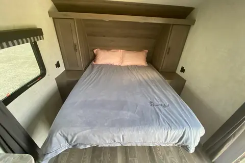 Grand River Family Trailer, Off-Grid Power & Starlink Available, Sleeps 6