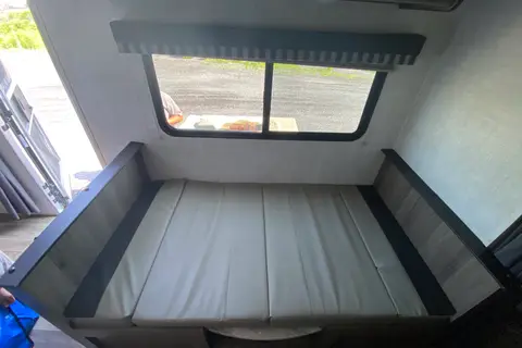 Grand River Family Trailer, Off-Grid Power & Starlink Available, Sleeps 6