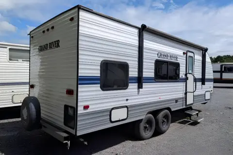 Grand River Family Trailer, Off-Grid Power & Starlink Available, Sleeps 6