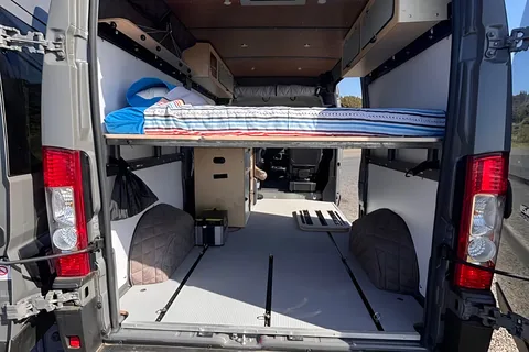 LIBRA Van
