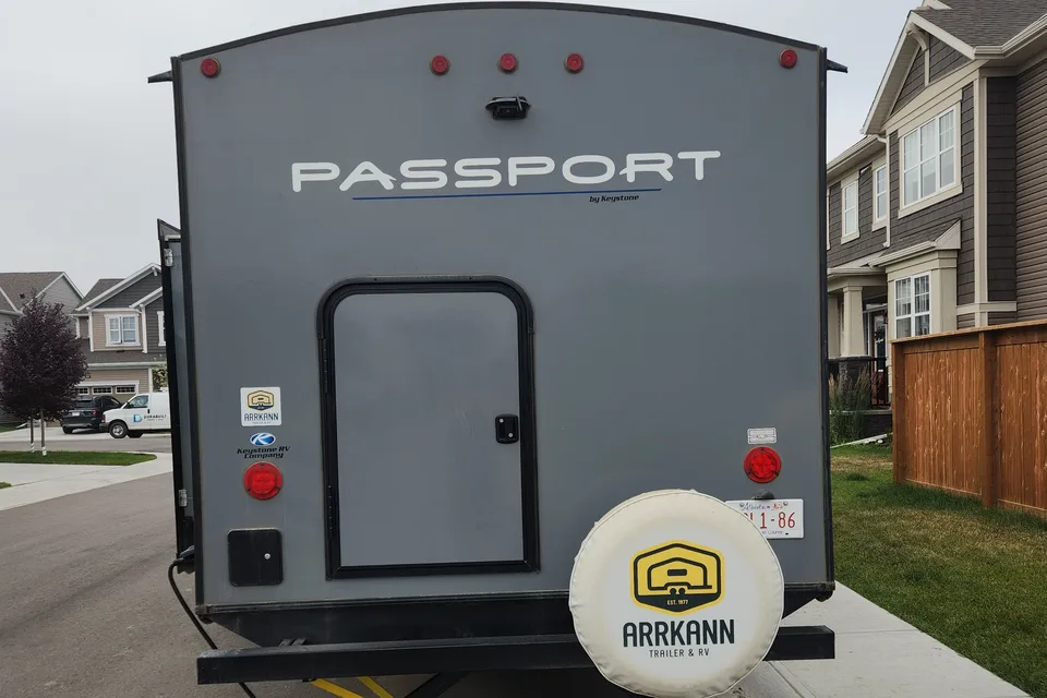 Family Friendly Keystone Passport 2950BH Travel Trailer