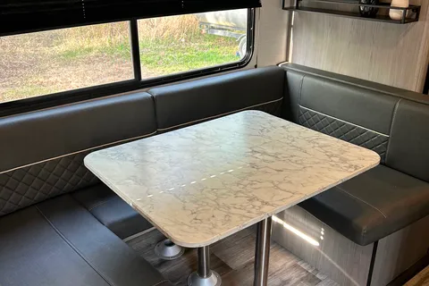 Tony's Coleman 24BH Travel Trailer