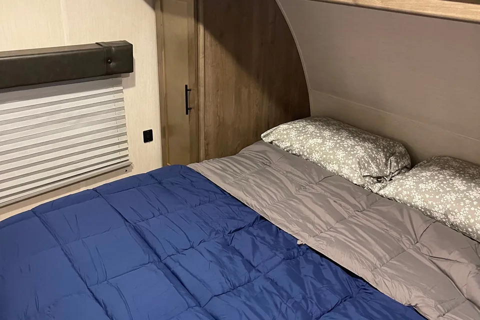 *Glamp Life* Rogue Travel Trailer