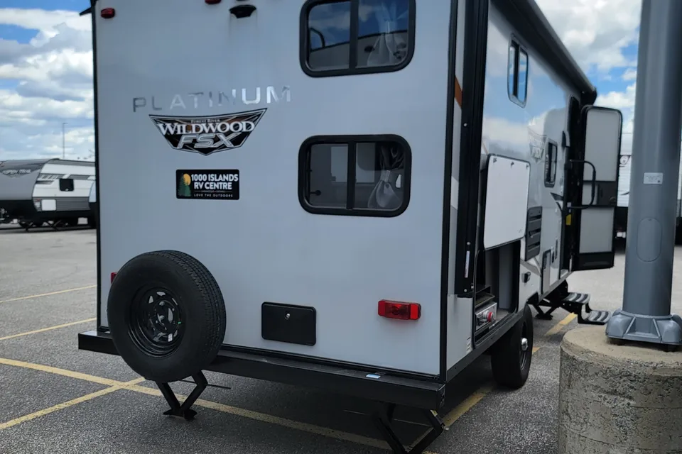 2022 Wildwood Platinum FSX Forest River