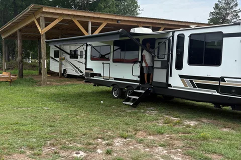 Denise's Forest River Vibe 2600RK Travel Trailer