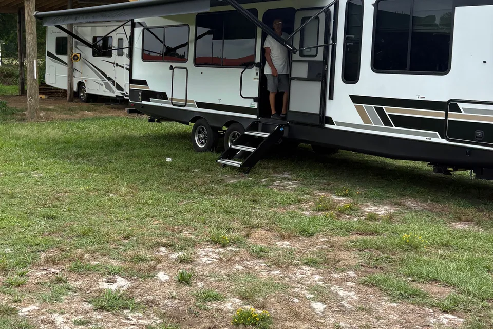 Denise's Forest River Vibe 2600RK Travel Trailer