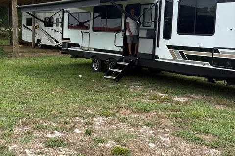 Denise's Forest River Vibe 2600RK Travel Trailer