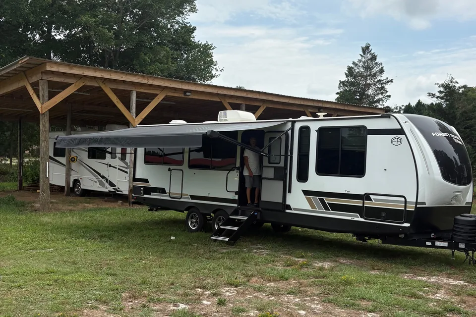 Denise's Forest River Vibe 2600RK Travel Trailer