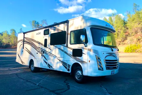 Ken's Thor Motor Coach A.C.E Class A