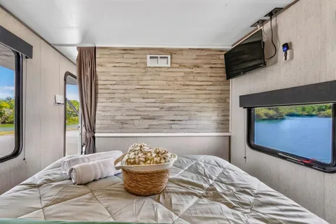 Dutchmen Coleman Duco 276BH Travel Trailer