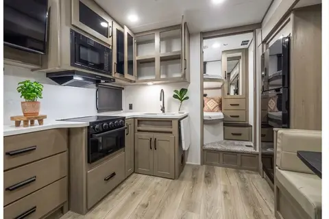 Irma's Grand Design Reflection 100 series Fifth Wheel