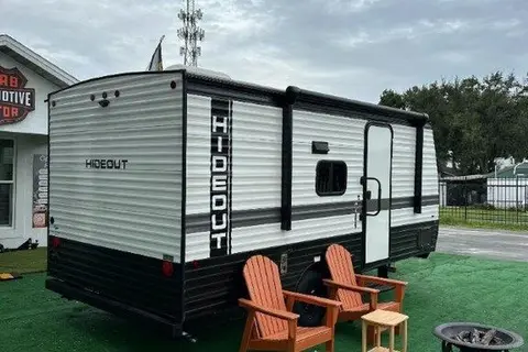 Karuka's Keystone Hideout Travel Trailer
