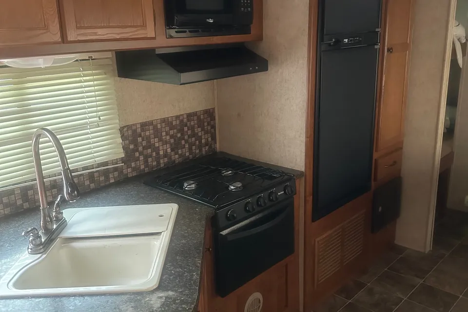 Gonzales Heartland Wilderness Travel Trailer