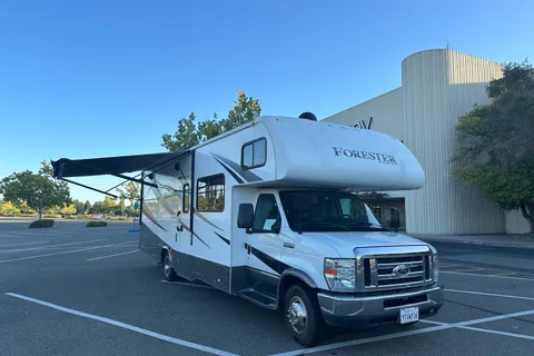 Forest River Forester 2861DS  Luxury Spacious