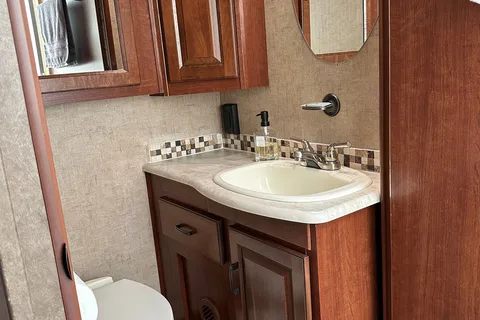 Forest River Forester 2861DS  Luxury Spacious