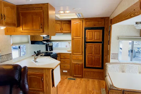 Dawn's Keystone Cougar Fifth Wheel